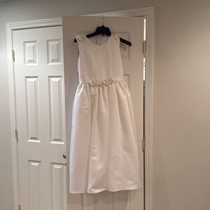 Beautiful communion, dress or flower girl dress.
Mon Cheri